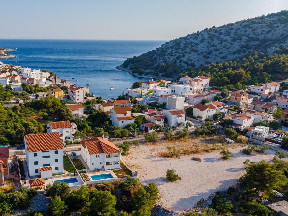 Holiday Home Mb Ражань Экстерьер фото