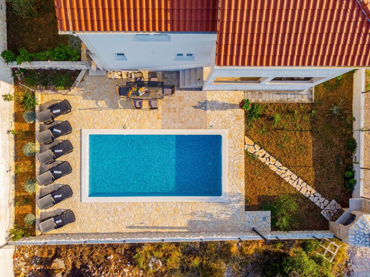 Holiday Home Mb Ражань Экстерьер фото